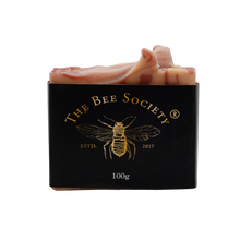 Load image into Gallery viewer, Mānuka Honey &amp; Pohutukawa Soap

